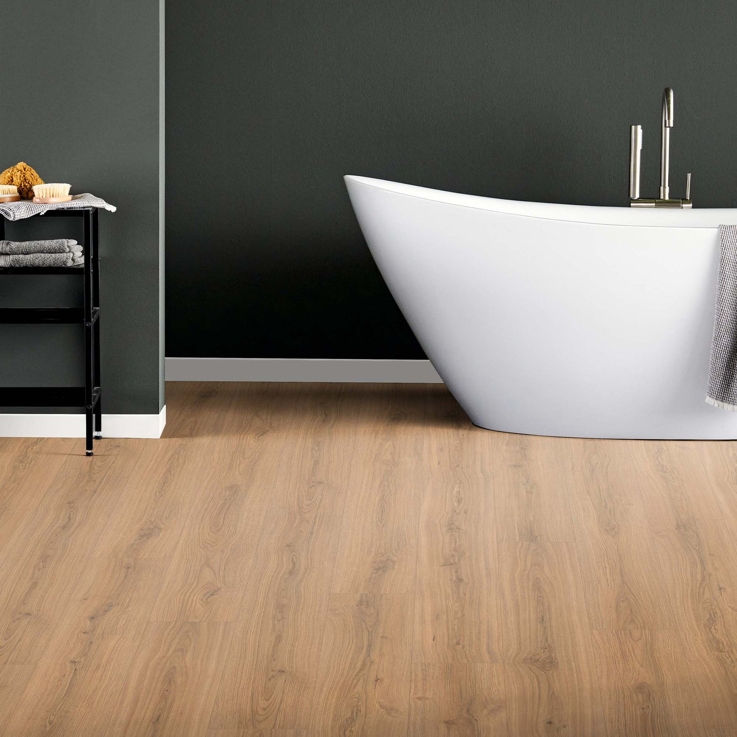 Natural Honey Oak - Wood Essence Aqua Water Resistant 12mm Laminate Sample